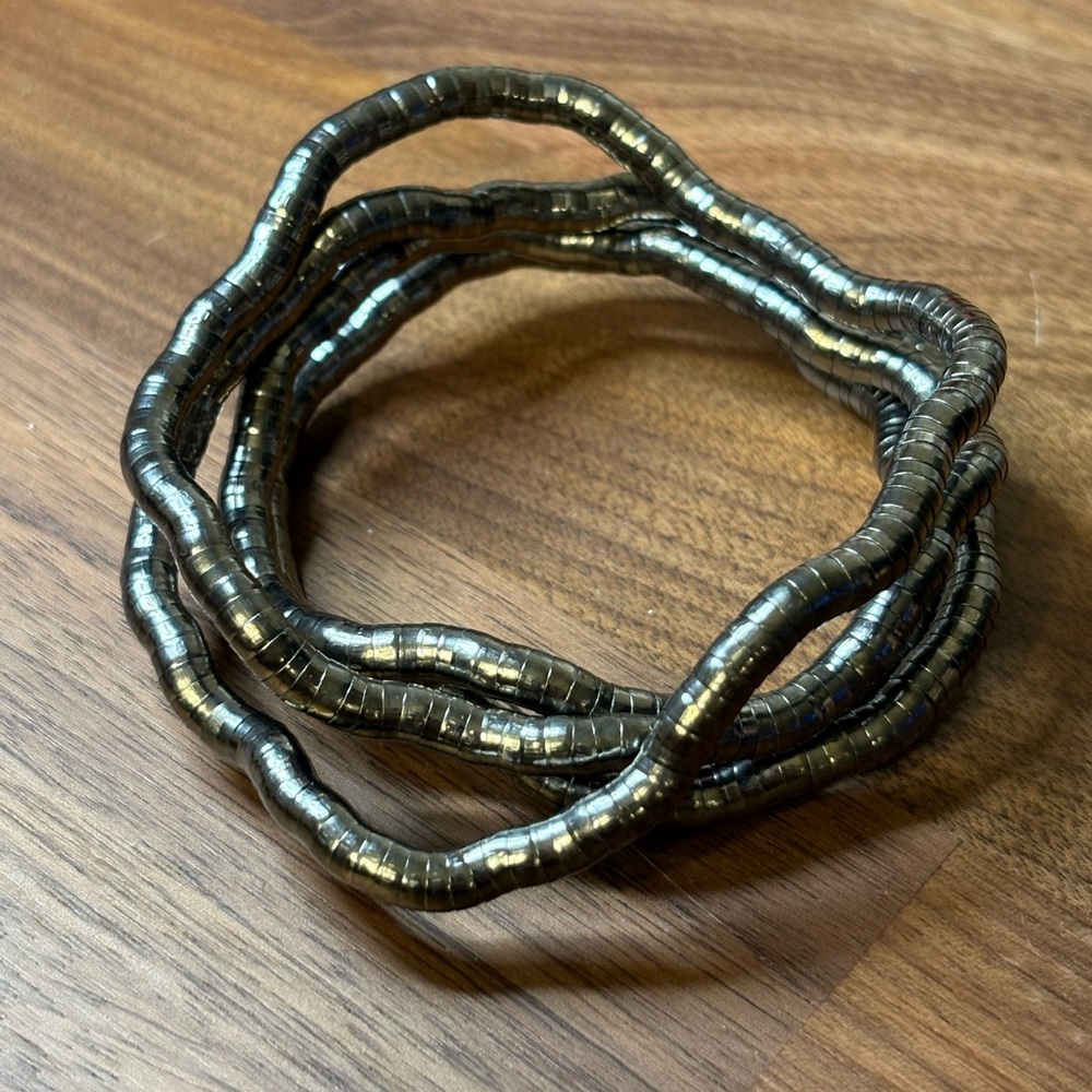 Moldable bracelet